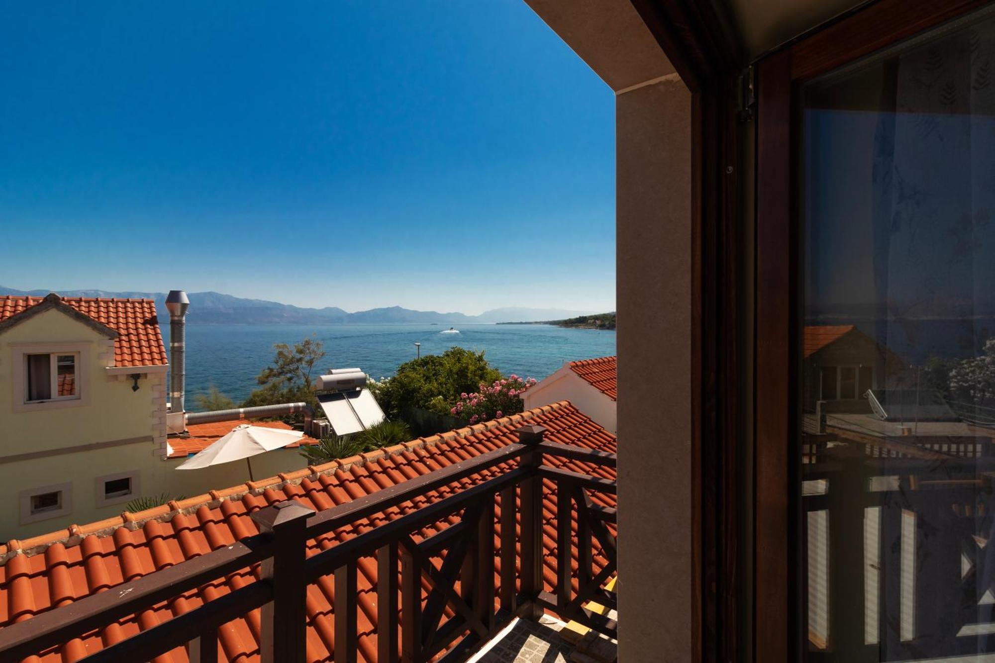 Taverna & Rooms Sutivan Exterior photo