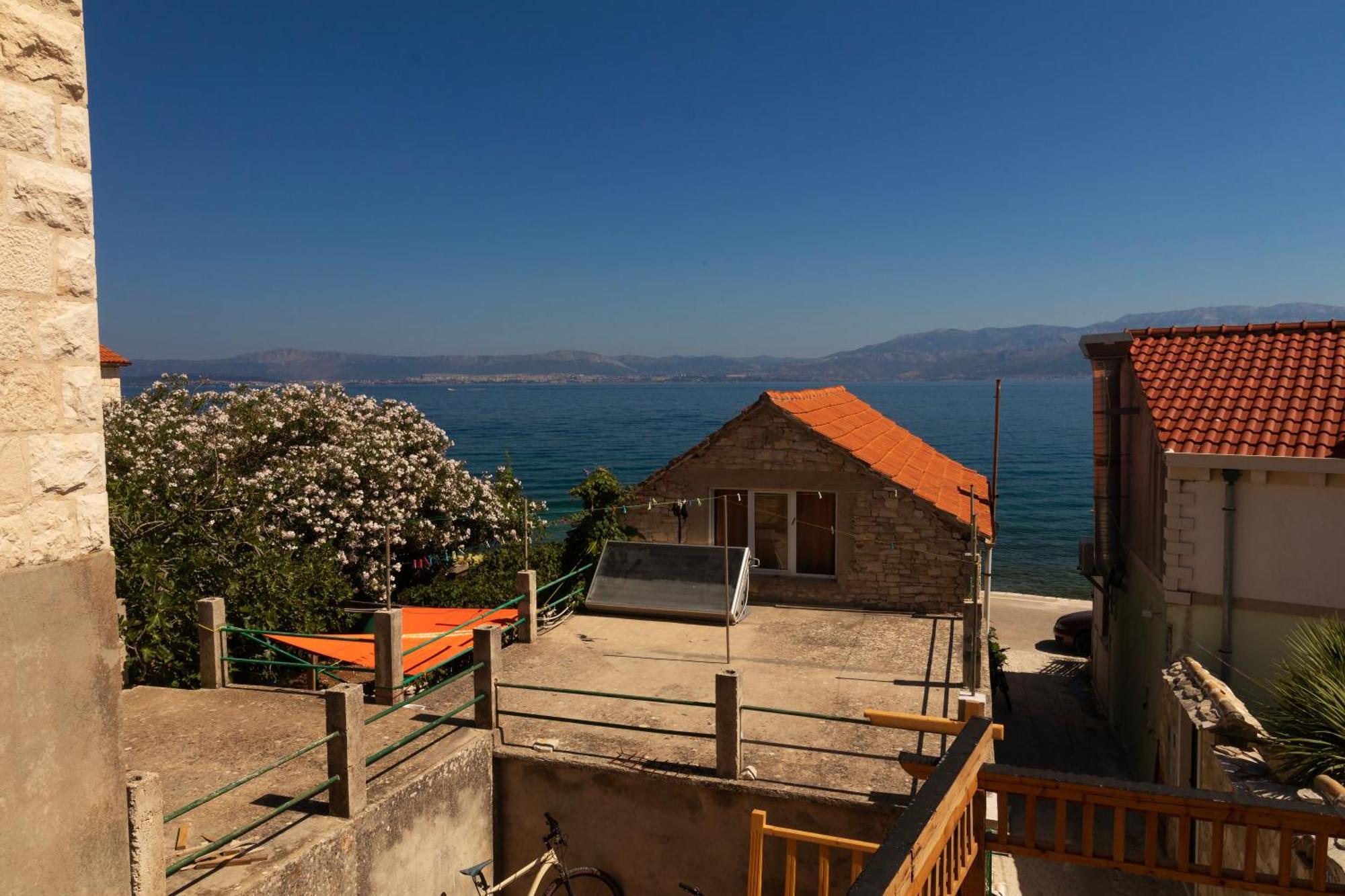 Taverna & Rooms Sutivan Exterior photo