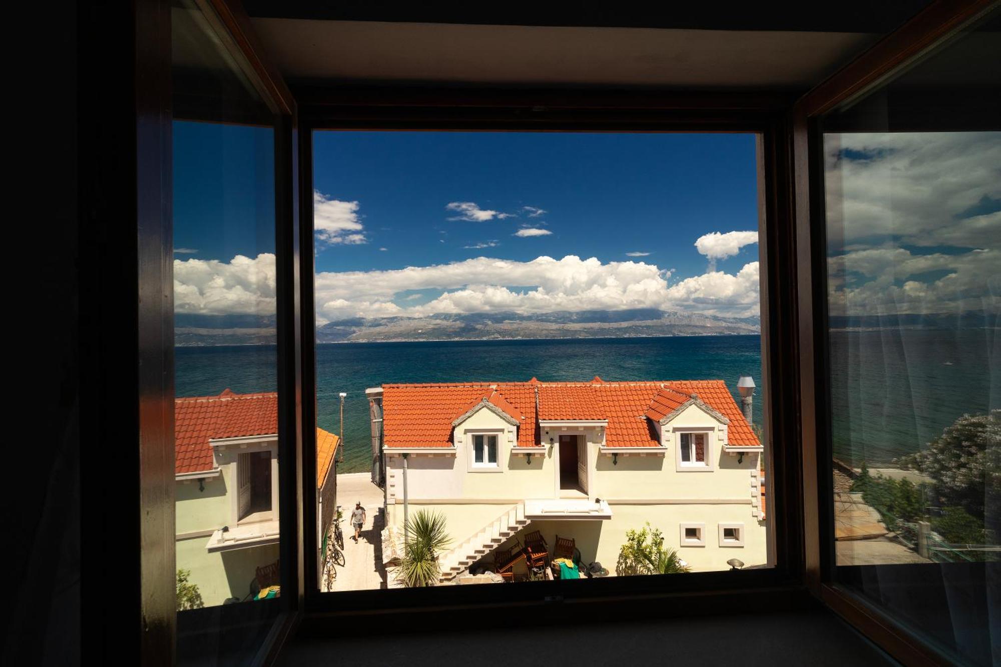 Taverna & Rooms Sutivan Exterior photo